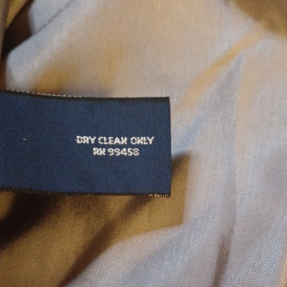 BROOKS 346 Tan Color Men's Trench Coat. Size 44R - Picture 13 of 16